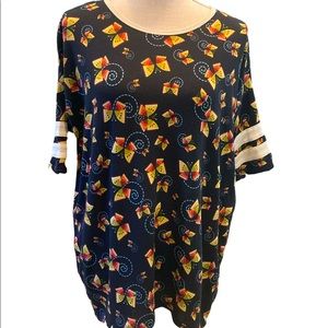 LulaRoe Butterfly High low Shirt
